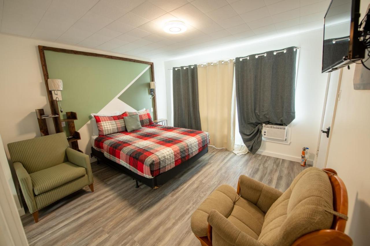 Motel Fleur De Lys Magog Exterior foto